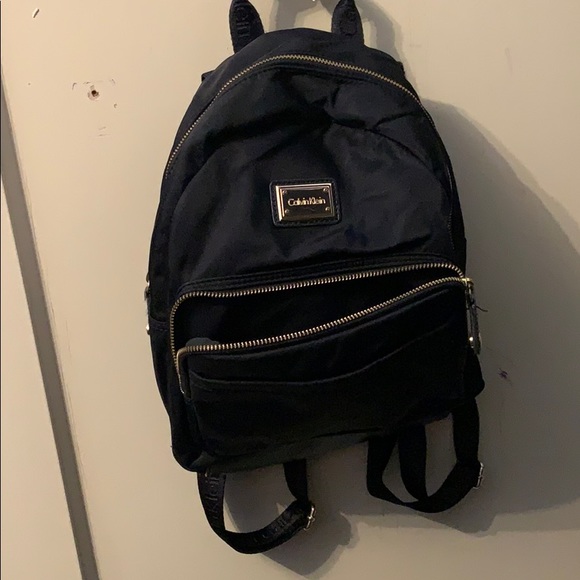 Small bag pack - Picture 2 of 4